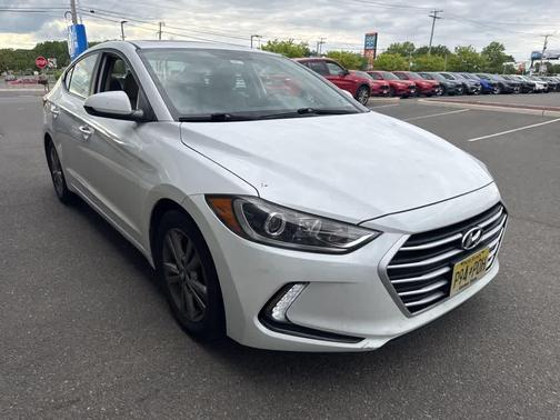 Quartz White Pearl 2018 Hyundai ELANTRA Value Edition