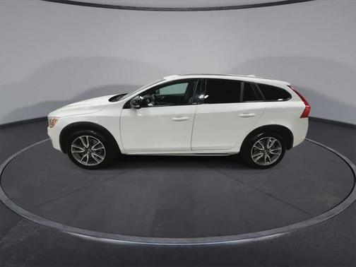 2016 Volvo V60 Cross Country T5