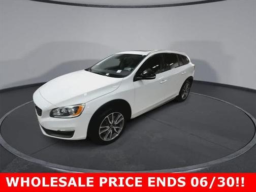 2016 Volvo V60 Cross Country T5