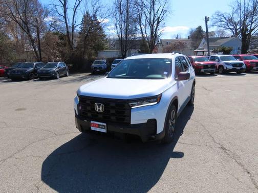 Platinum White Pearl 2026 Honda Pilot Sport