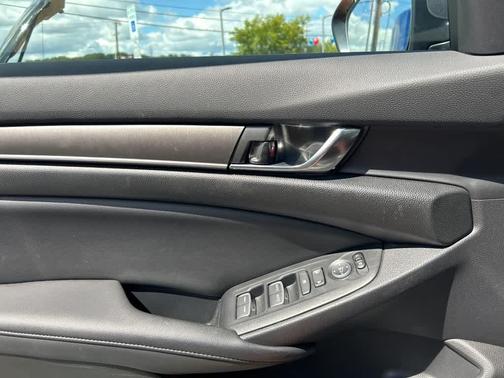 2022 Honda Accord LX 1.5T