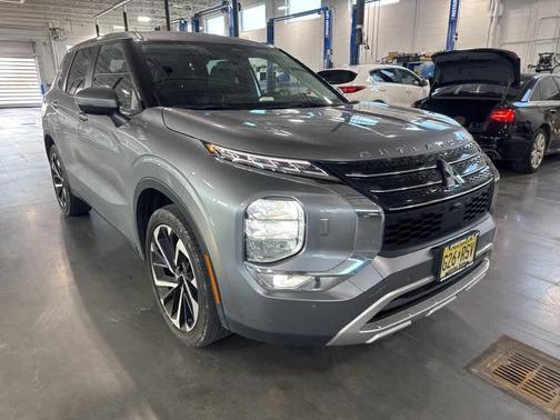 2023 Mitsubishi Outlander SE 2.5 S-AWC