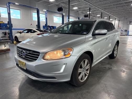 2017 Volvo XC60 T5 Inscription