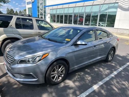 2017 Hyundai SONATA SE