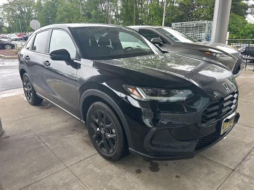 Crystal Black Pearl 2024 Honda HR-V