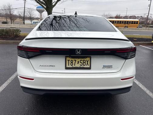 2023 Honda Accord Hybrid Base