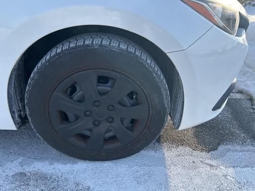 2015 Mazda Mazda3 i Sport