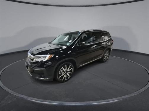 2022 Honda Pilot Touring 8-Passenger