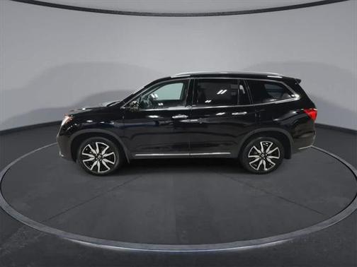 2022 Honda Pilot Touring 8-Passenger