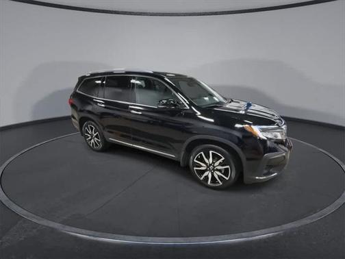 2022 Honda Pilot Touring 8-Passenger