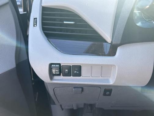 2020 Toyota Sienna XLE