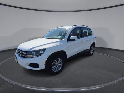 Night Blue Metallic 2016 Volkswagen Tiguan S