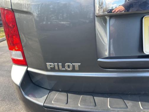 Alabaster Silver Metallic 2012 Honda Pilot EX-L