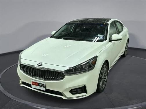 2017 Kia Cadenza Technology