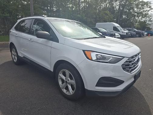 2020 Ford Edge SE