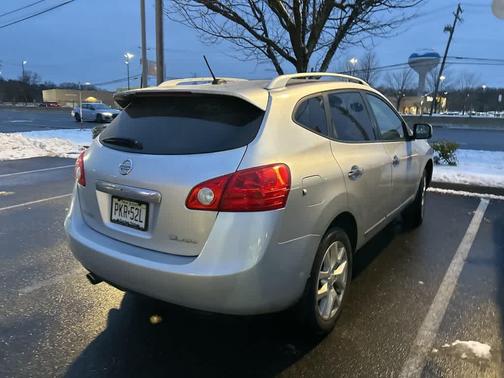 2011 Nissan Rogue SV