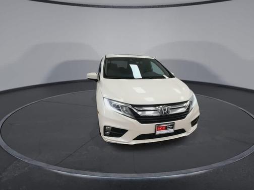 White Diamond Pearl 2019 Honda Odyssey EX-L