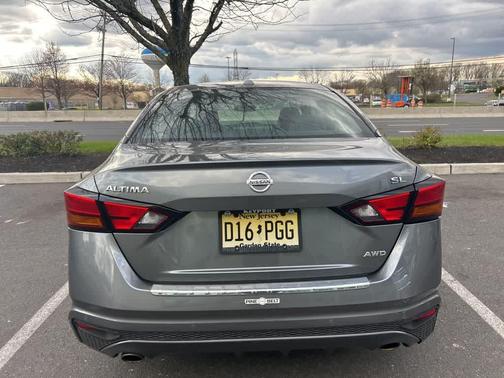 Gun Metallic 2021 Nissan Altima 2.5 SL