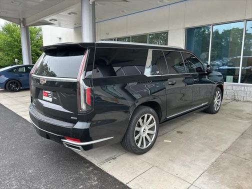 2022 Cadillac Escalade ESV Premium Luxury Platinum