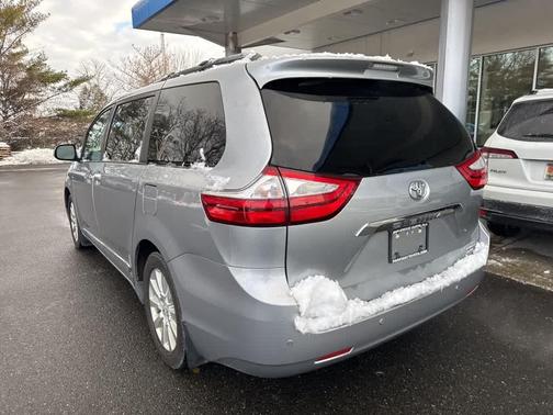 2017 Toyota Sienna Limited Premium