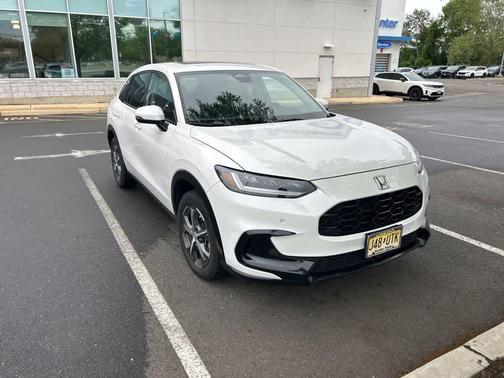 Platinum White Pearl 2024 Honda HR-V EX-L