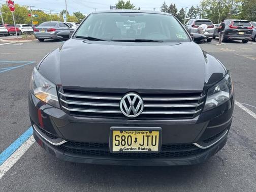 2012 Volkswagen Passat 2.5 SE