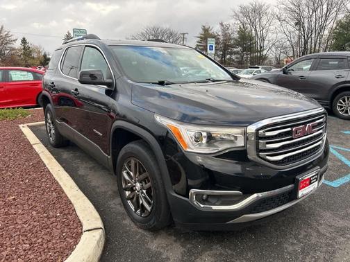 2017 GMC Acadia SLT-1