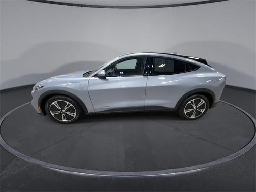 2022 Ford Mustang Mach-E Select