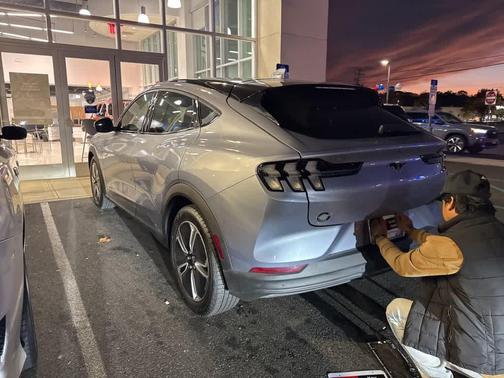 2022 Ford Mustang Mach-E Select