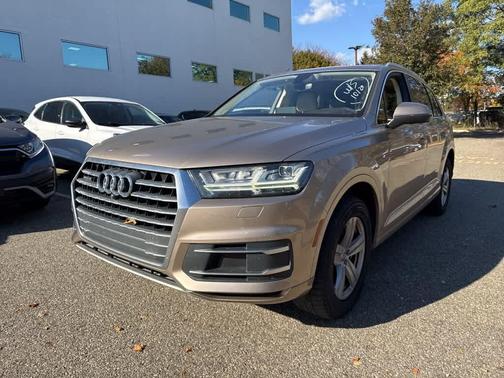 2019 Audi Q7 45 Premium Plus