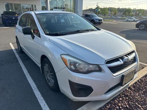 2014 Subaru Impreza 2.0i