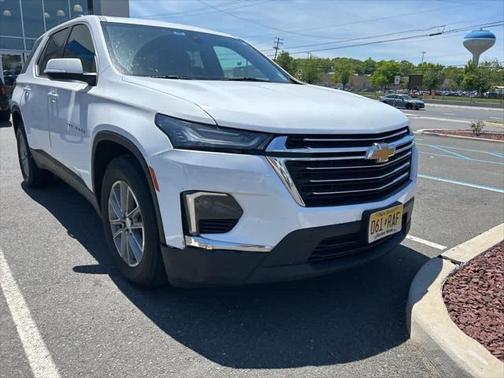 2022 Chevrolet Traverse LT Cloth
