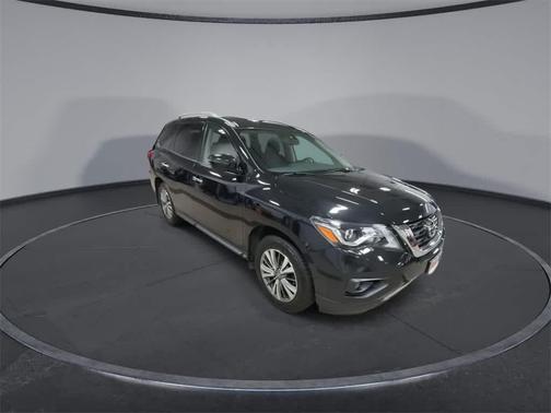 2019 Nissan Pathfinder SV