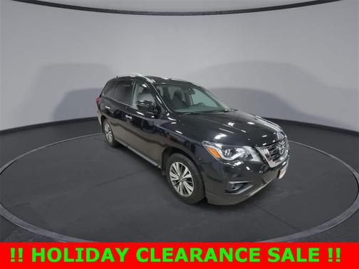 2019 Nissan Pathfinder SV