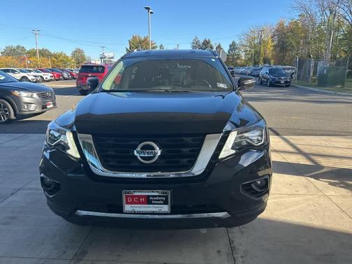 2019 Nissan Pathfinder SV