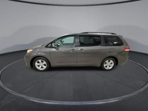 2013 Toyota Sienna LE