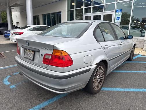 2001 BMW 325 325i