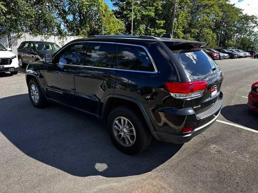2019 Jeep Grand Cherokee Laredo