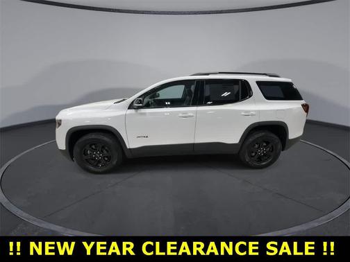 2022 GMC Acadia AT4