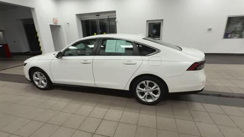 Platinum White Pearl 2024 Honda Accord LX 1.5T