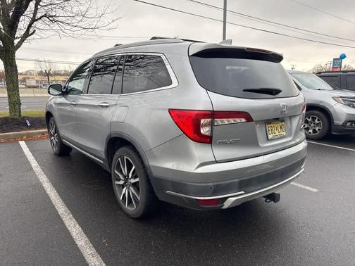 2019 Honda Pilot Touring 8-Passenger