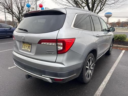 2019 Honda Pilot Touring 8-Passenger