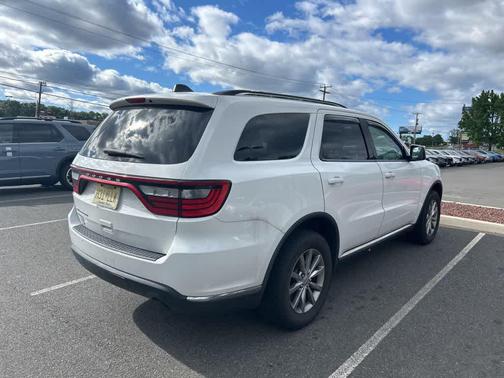White Knuckle Clearcoat 2017 Dodge Durango SXT