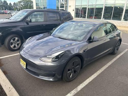 Gray 2023 Tesla Model 3 Standard Range