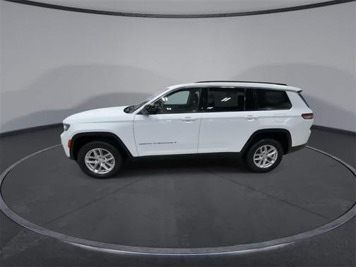 2022 Jeep Grand Cherokee L Laredo