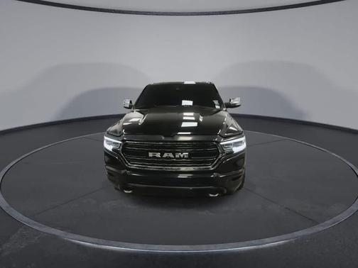 Diamond Black Crystal Pearlcoat 2019 RAM 1500 Limited