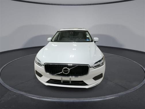 2020 Volvo XC60 T5 Momentum