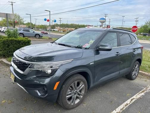 2022 Kia Seltos S
