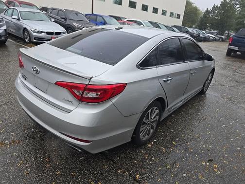 2016 Hyundai SONATA Sport