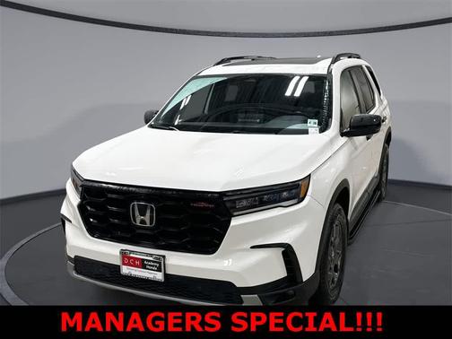 2023 Honda Pilot AWD TrailSport